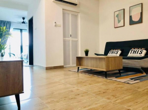 KL2-4pax studio nr KTM&Midvalley
